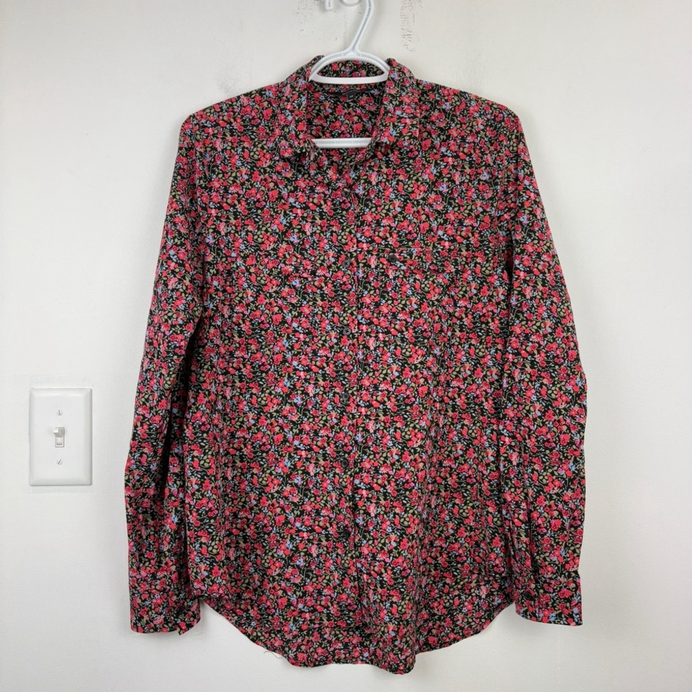 Rw&Co Ditsy Floral Super Stretchy Smooth Textured Button-Up Blouse